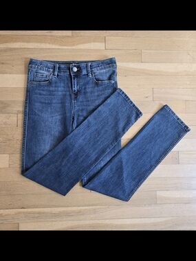 Red River Outfitters Mid-Rise Straight Leg Jeans in Dark Wash